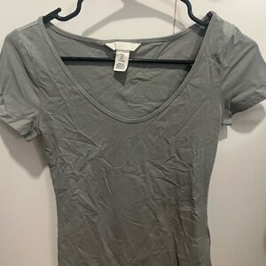 H&M Gray Fitted Short Sleeve T-Shirt